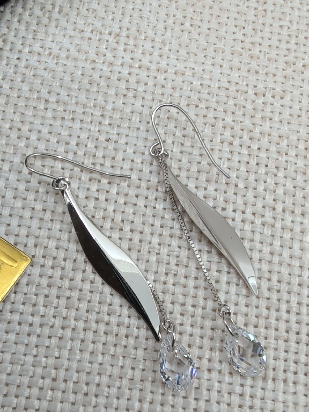 Vintage QVC Diamonique 14K White Gold Leaf Dangle Earrings 2" Drop - Picture 12 of 17